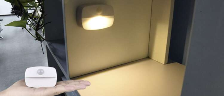 Lampka nocna LED z czujnikiem ruchu Izoxis 24240 - obrazek 11