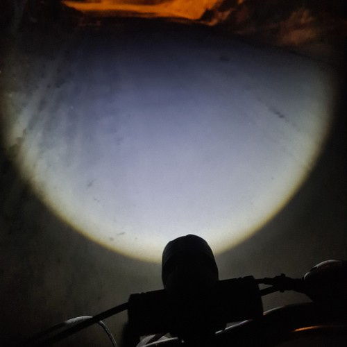 Lampka rowerowa T6 USB + tylne światło 23681 - obrazek 11