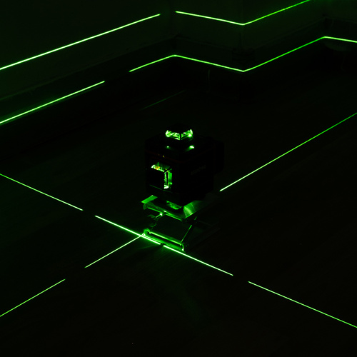 Poziomica laserowa 16-liniowa 360 stopni - obrazek 16