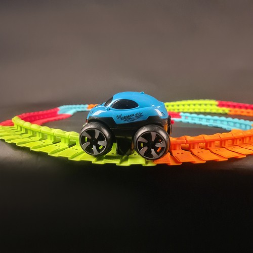 Tor wyścigowy- 193 elementy + autko 22461 - obrazek 14