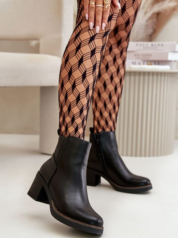 Botki Model Irittes RMR2426-2 Black - Step in style