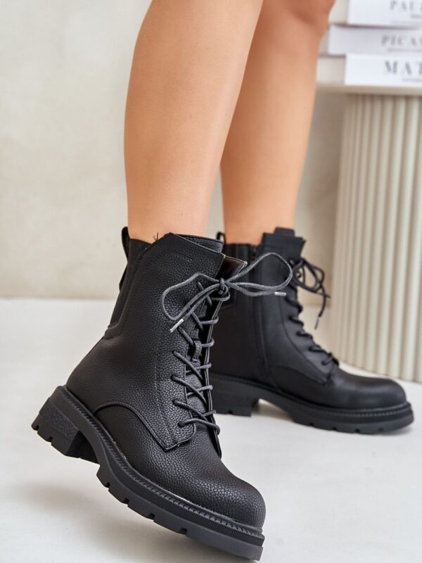 Workery Model Leairae RMR2221-24 Black - Step in style