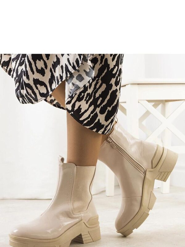 Beżowe lakierowane botki Asma - Solea