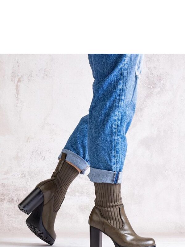 Zielone botki na słupku z eko skóry Asera - Solea