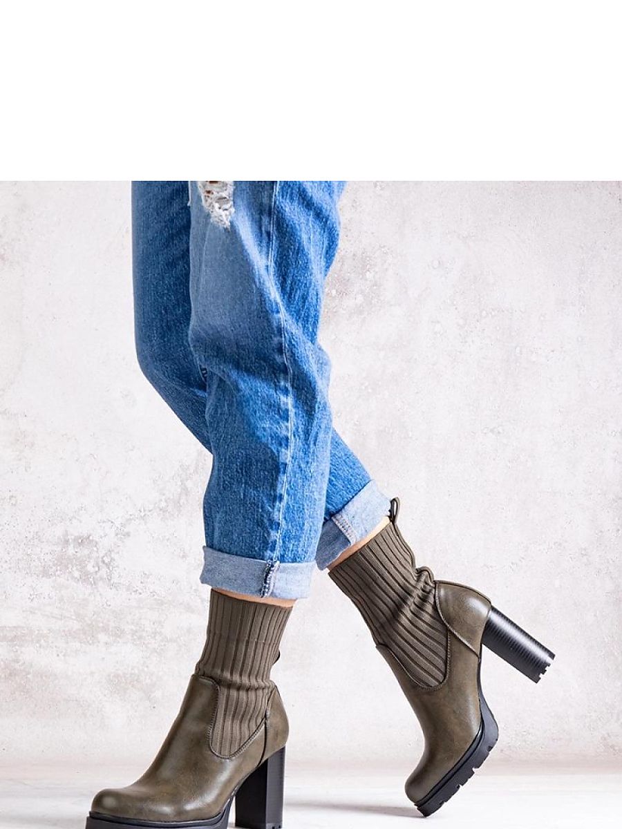 Zielone botki na słupku z eko skóry Asera - Solea - obrazek 2