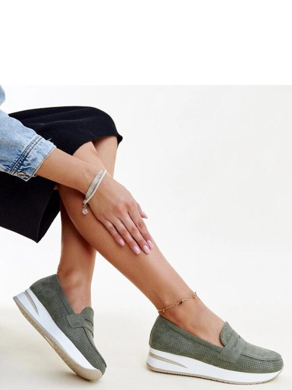 Zielone perforowane półbuty Muna - Solea