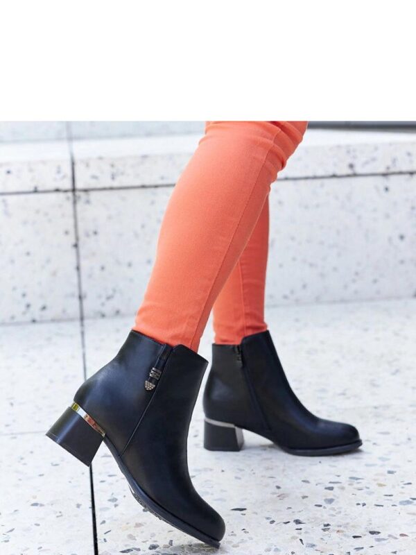 Czarne botki z ekoskóry na słupku ocieplane Bocconi - Solea