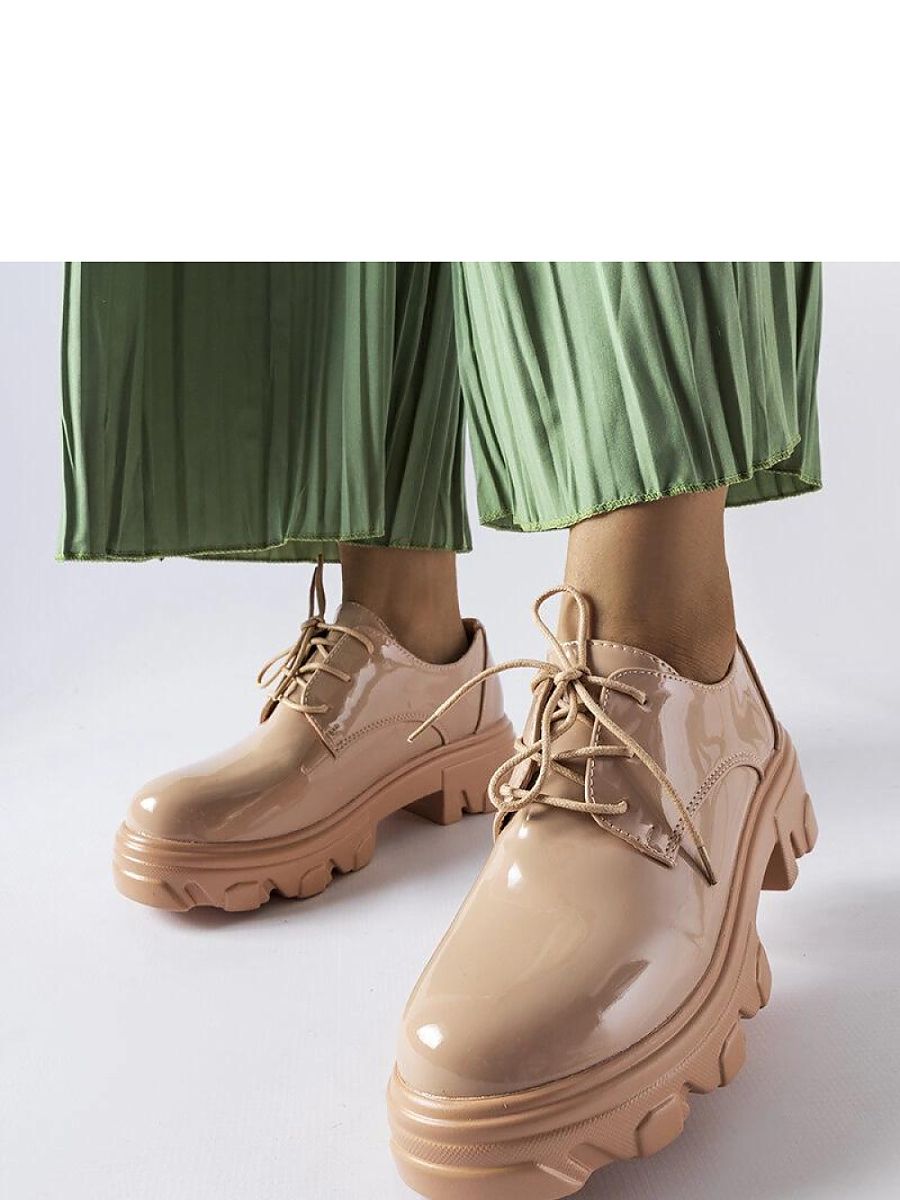 Beżowe lakierowane półbuty Kelly - Solea - obrazek 2