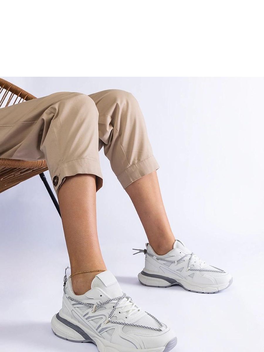 Białe damskie sneakersy na masywnej podeszwie Colunga - Solea