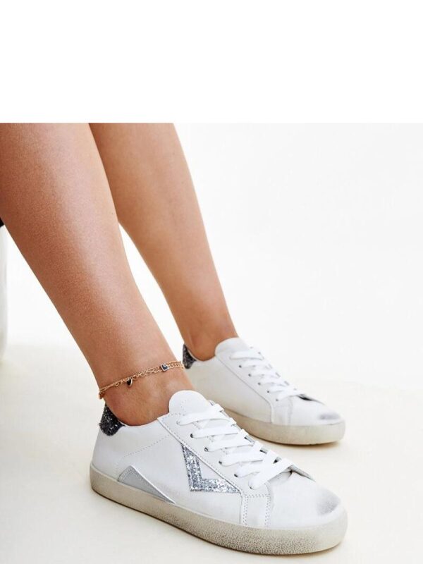Białe sneakersy z efektem ,,znoszenia`` Gombola - Solea