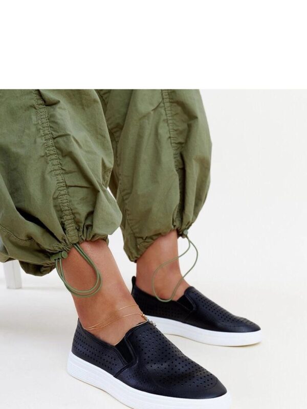 Czarne ażurowe wsuwane tenisówki Dafina - Solea