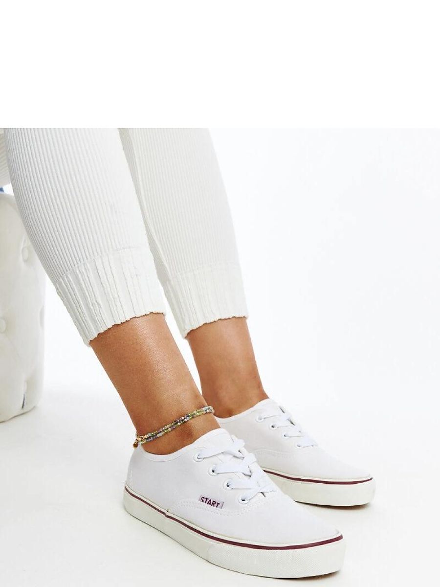 Białe klasyczne tenisówki Erla - Solea - obrazek 2