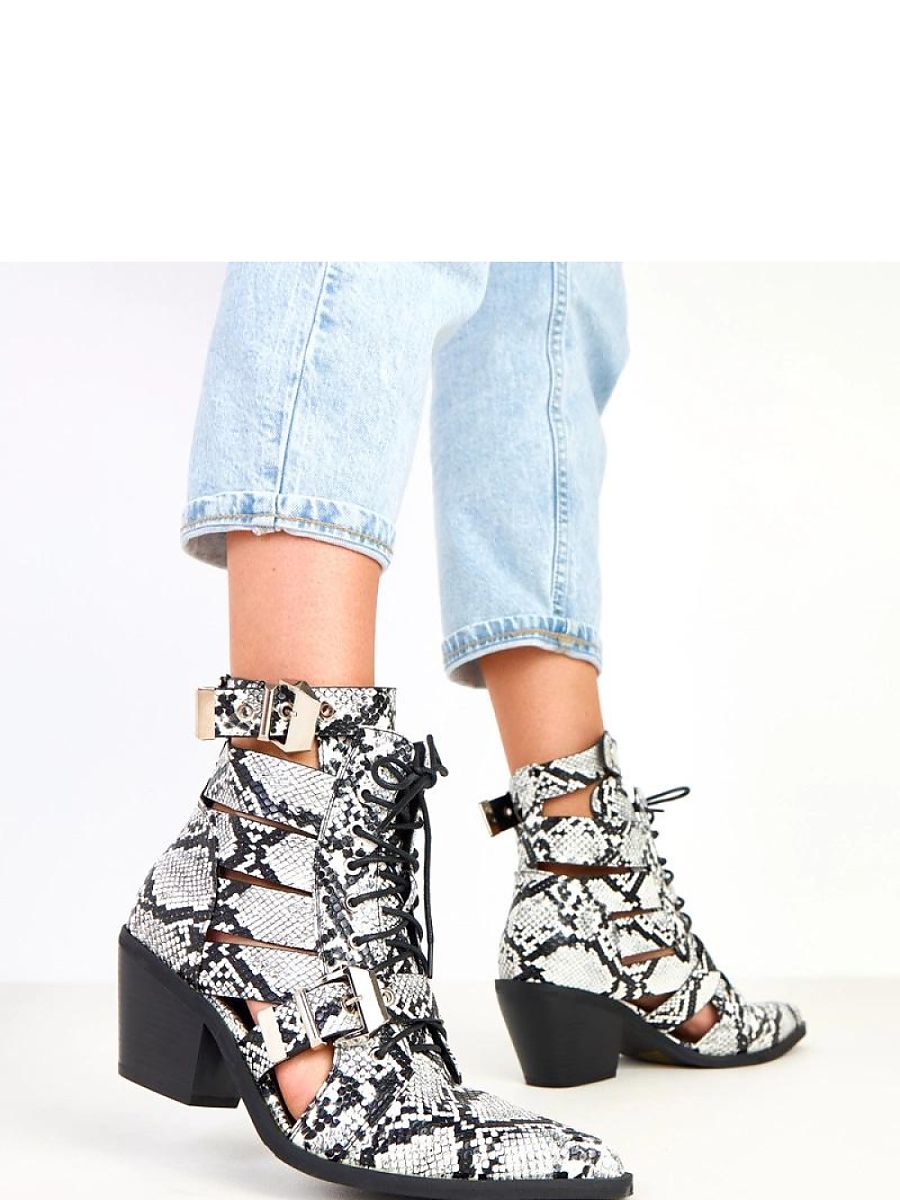 Botki Model Verica K186 Black/White - Solea - obrazek 3